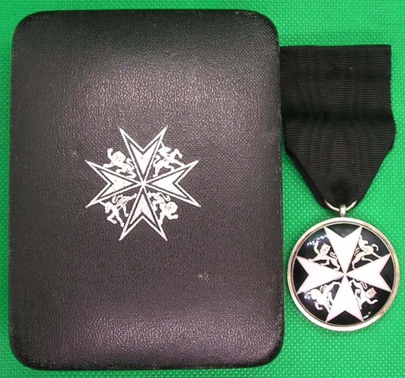 MINT CASED 5th TYPE SERVING BROTHER OF THE ORDER OF ST JOHN