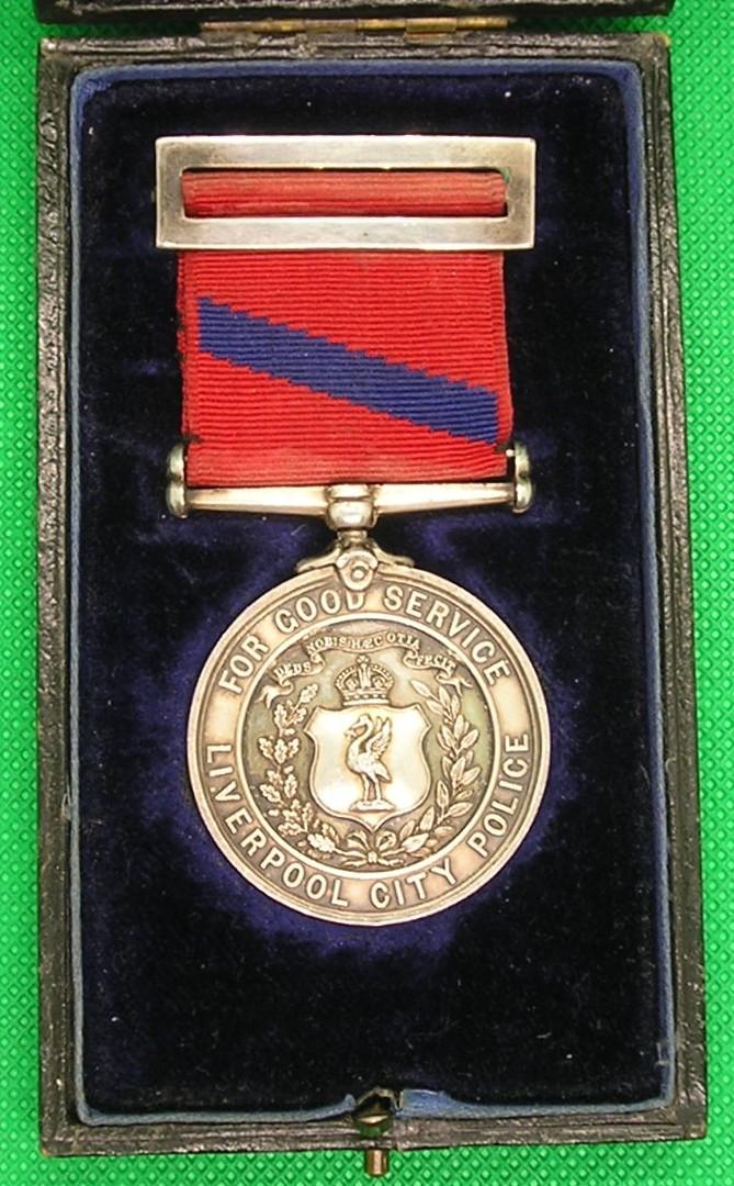 MINT CASED LIVERPOOL CITY POLICE 25 YEAR LONG SERVICE MEDAL