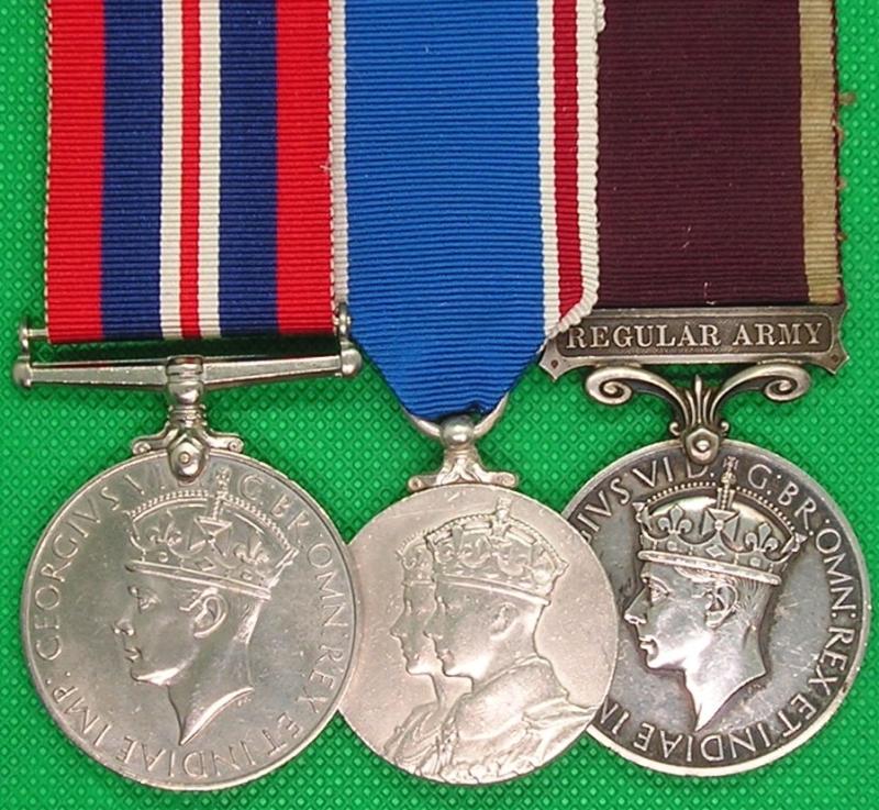 WW2 LONG SERVICE GROUP, WO.CL.2, EAST SURREY.REGT
