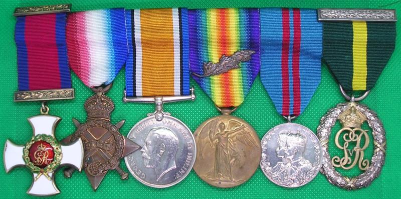 WW1 DSO & TD GROUP, LIEUT COLONEL, NORTHUMBRIAN BRIGADE R.F.A, WITH 5 ORIGINAL M.I.D CERTIFICATES