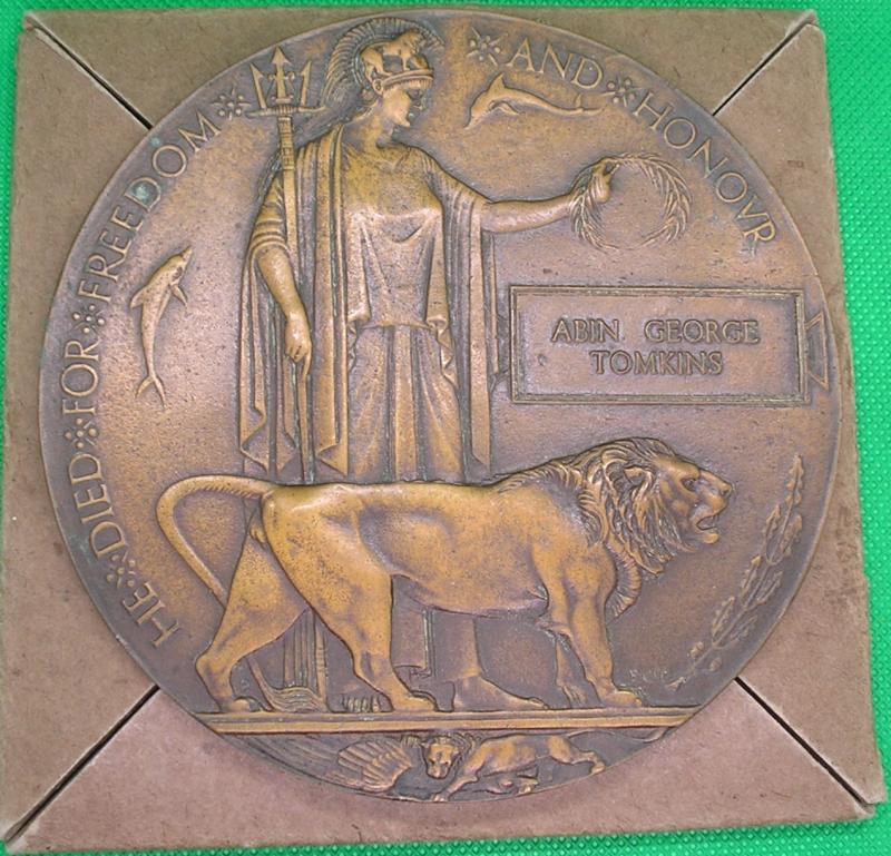 WW1 MEMORIAL PLAQUE, IRISH GUARDS OFFICER, K.I.A F&F 13-9-1916